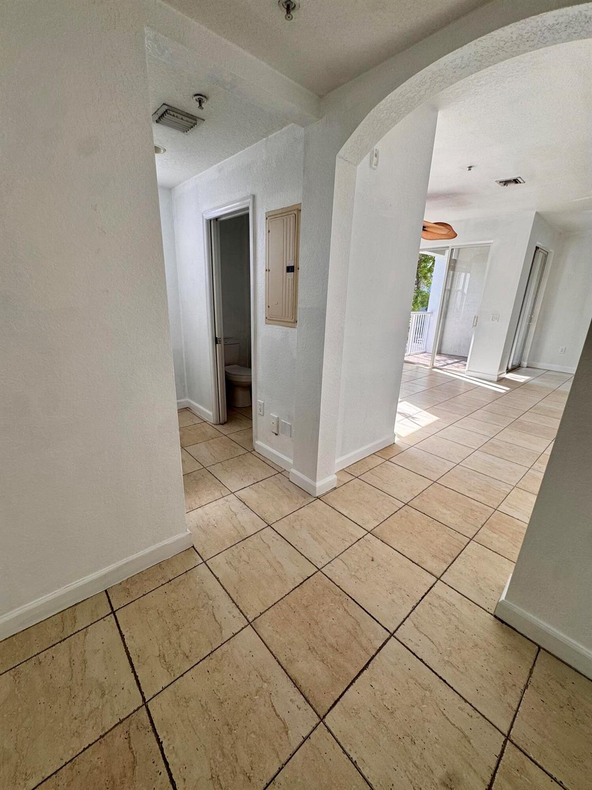 SHOMA COURTYARDS - Residential Lease