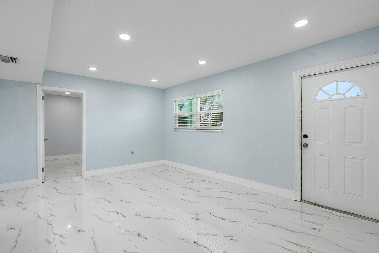 SEMINOLE MANOR 2 - Residential