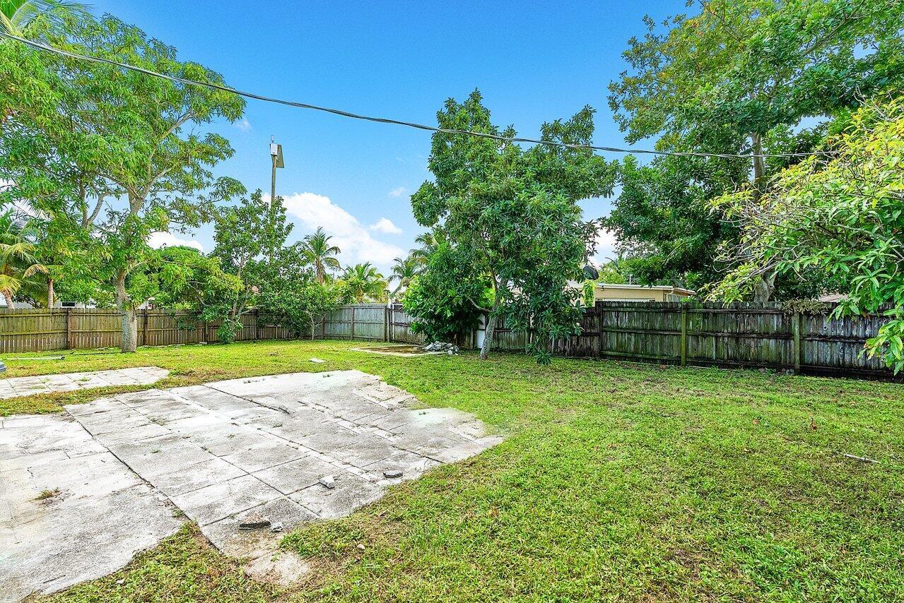 SEMINOLE MANOR 2 - Residential