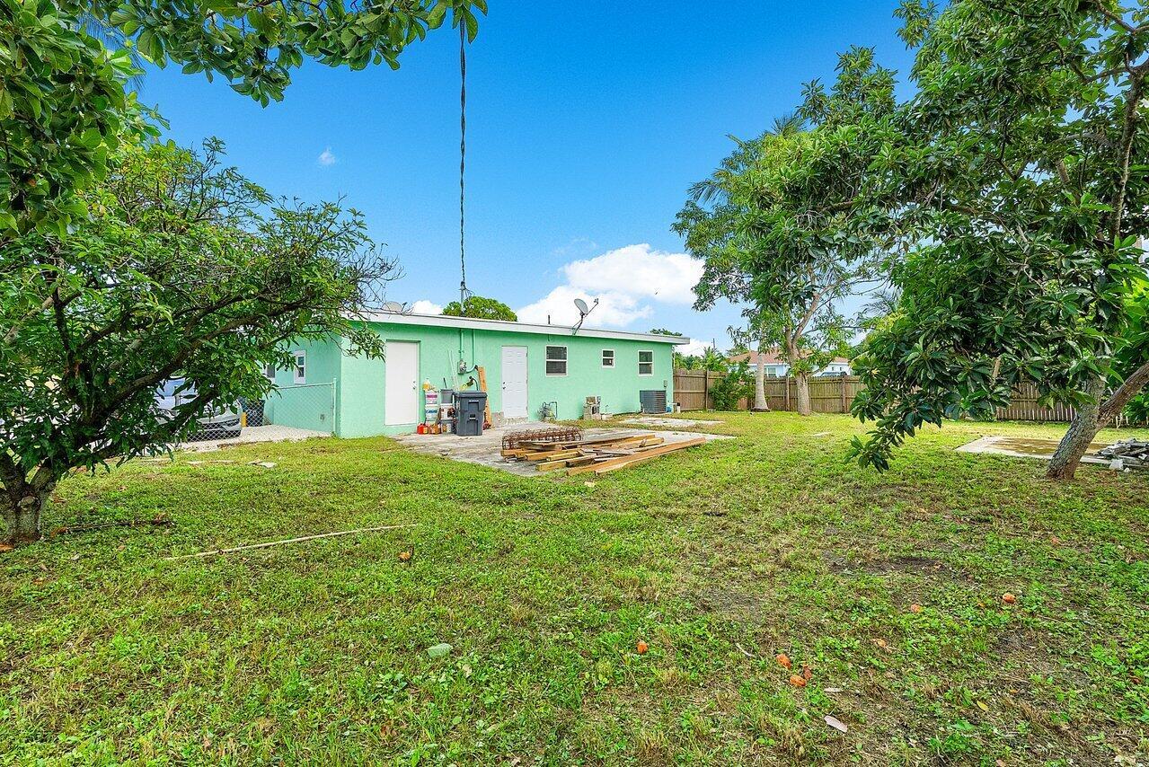 SEMINOLE MANOR 2 - Residential