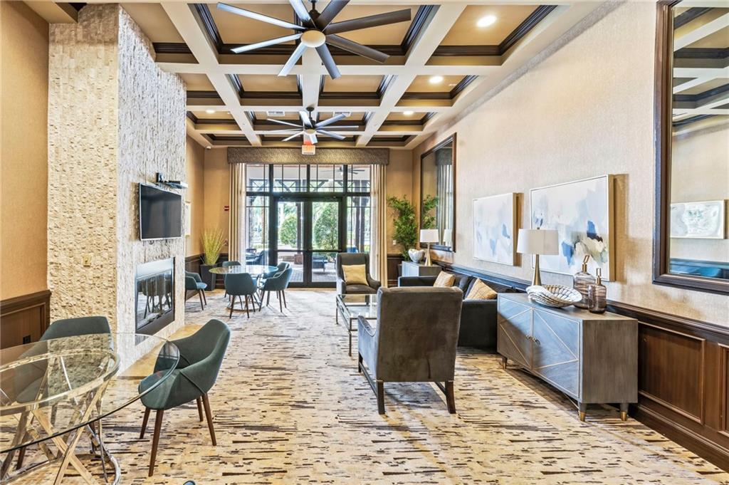 Mira Lago - Residential