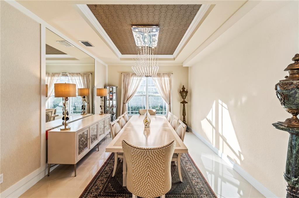 Mira Lago - Residential