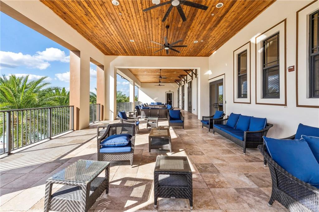 Mira Lago - Residential