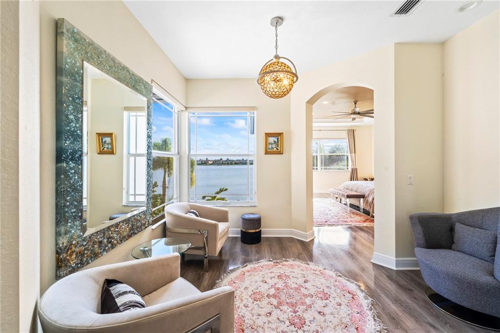 Mira Lago - Residential