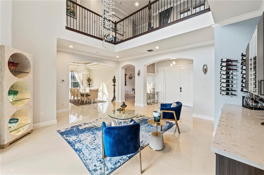 Mira Lago - Residential