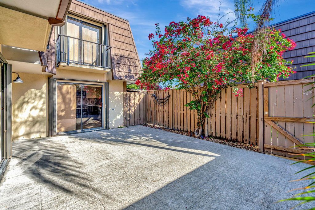 Photo of 1523 15th Court, Palm Beach Gardens, FL 33410 (MLS # R11052778)