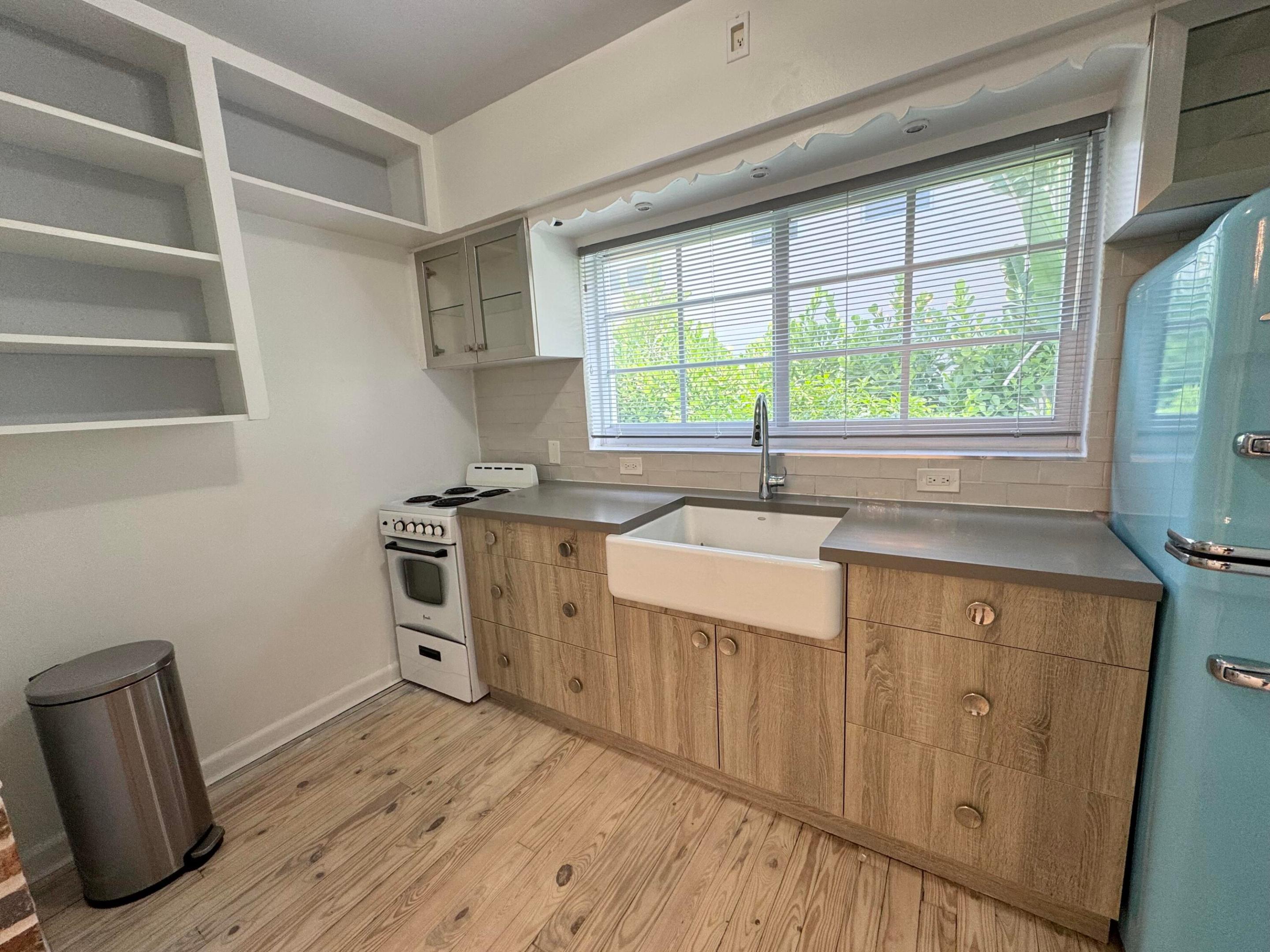 LAKE WORTH TOWN OF - Residential Lease