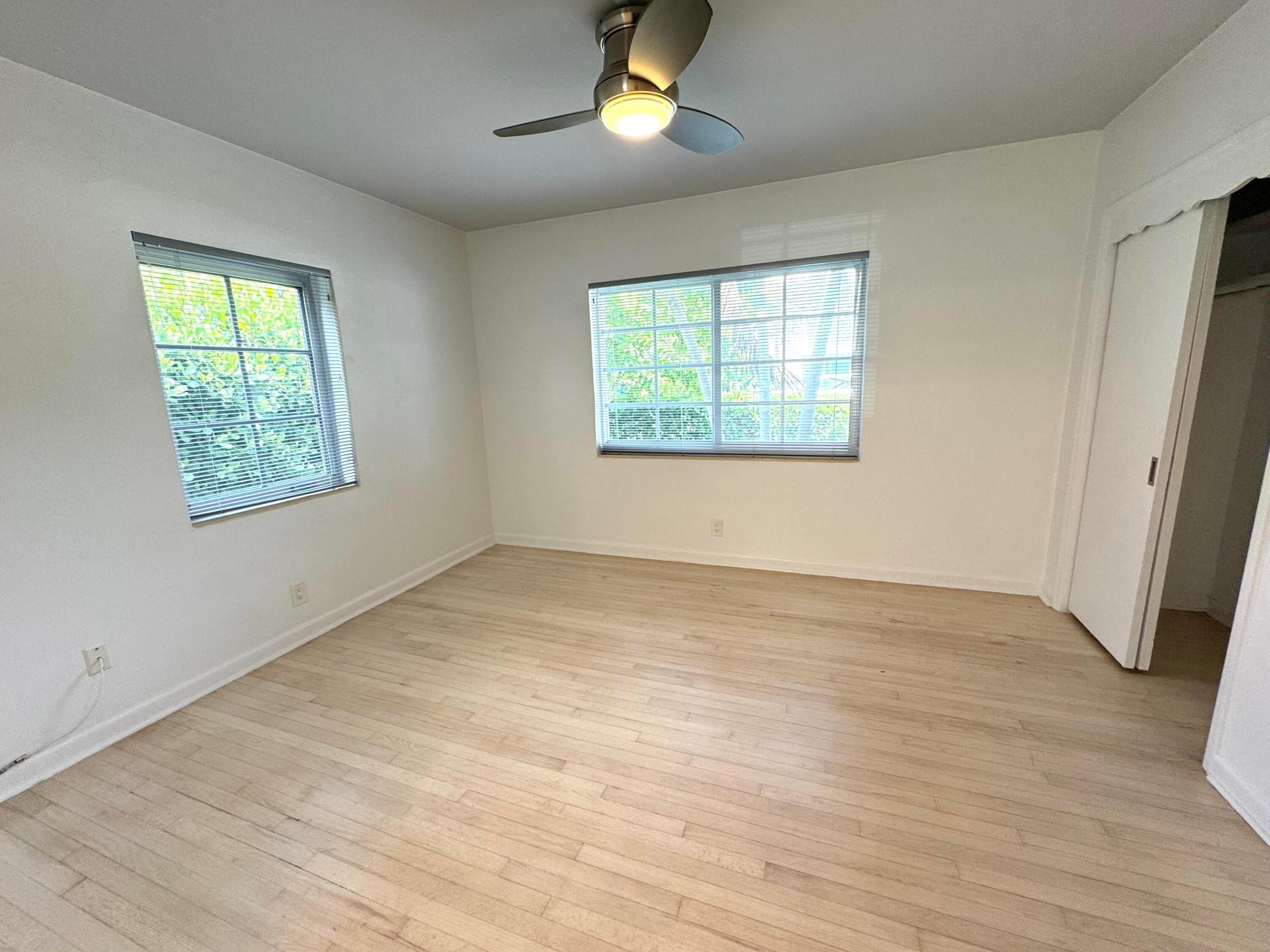 LAKE WORTH TOWN OF - Residential Lease