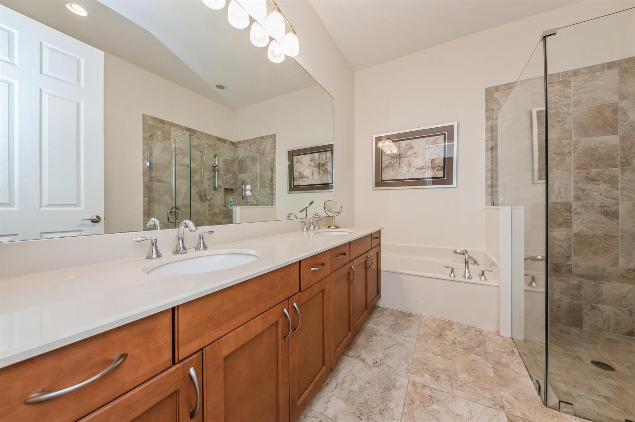 VILLAGGIO RESERVE - Residential