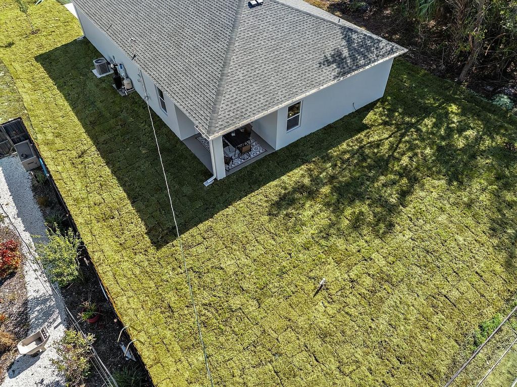 Photo of 8635 98th Court, Vero Beach, FL 32967 (MLS # B26001219)