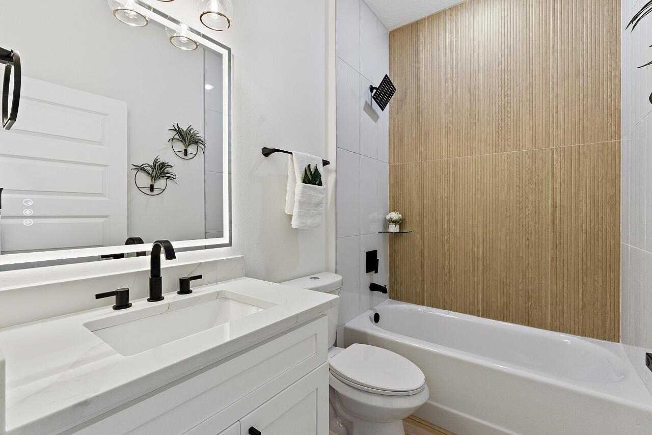 VERO LAKE ESTATES UNIT I - Residential