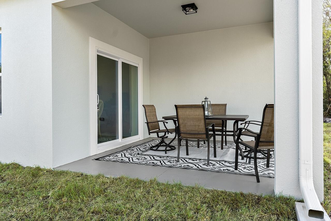 VERO LAKE ESTATES UNIT I - Residential