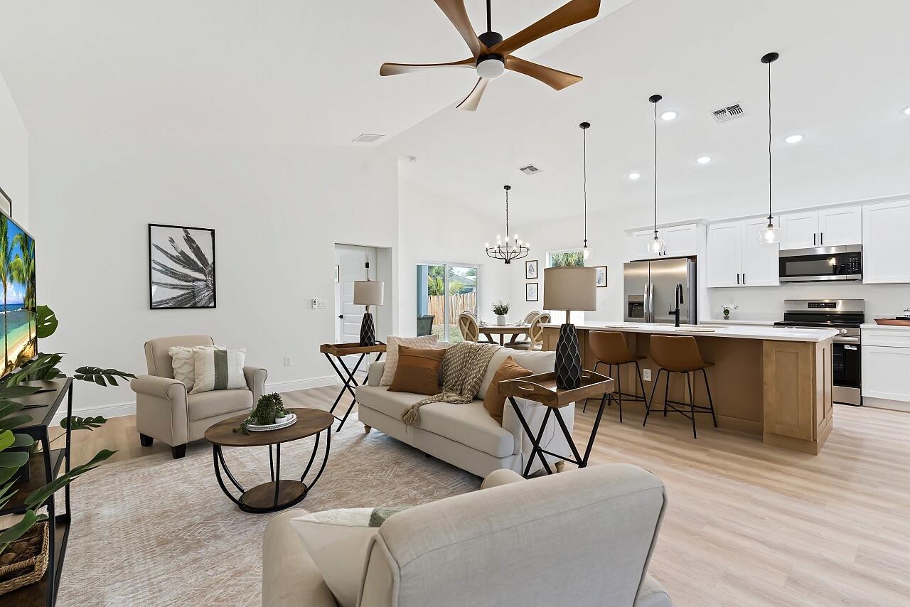 VERO LAKE ESTATES UNIT I - Residential