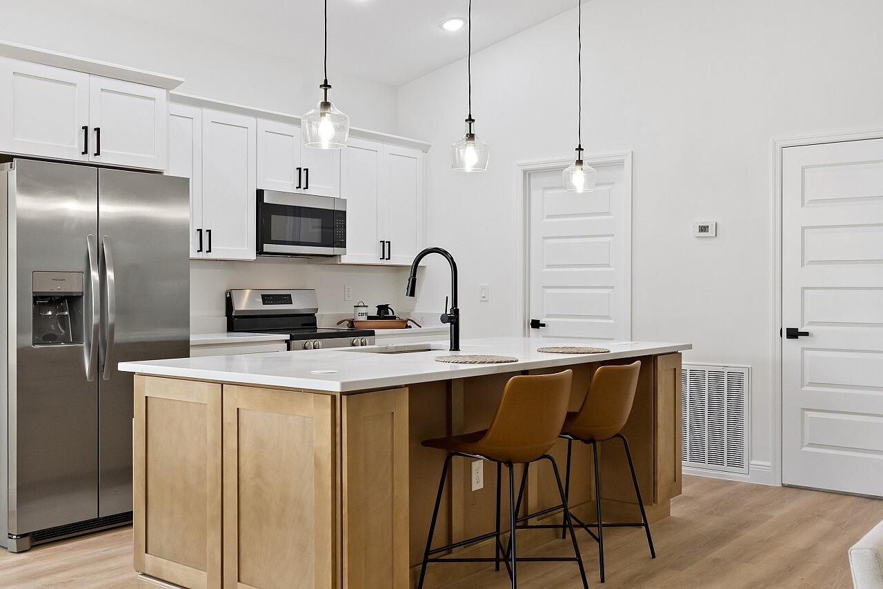 VERO LAKE ESTATES UNIT I - Residential