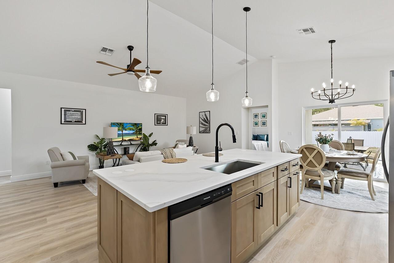 VERO LAKE ESTATES UNIT I - Residential