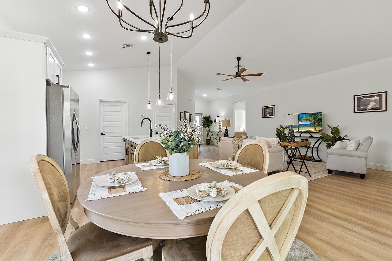 VERO LAKE ESTATES UNIT I - Residential