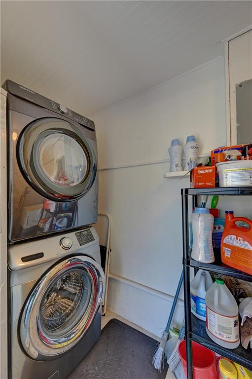 TROPICAL PALMS - Residential