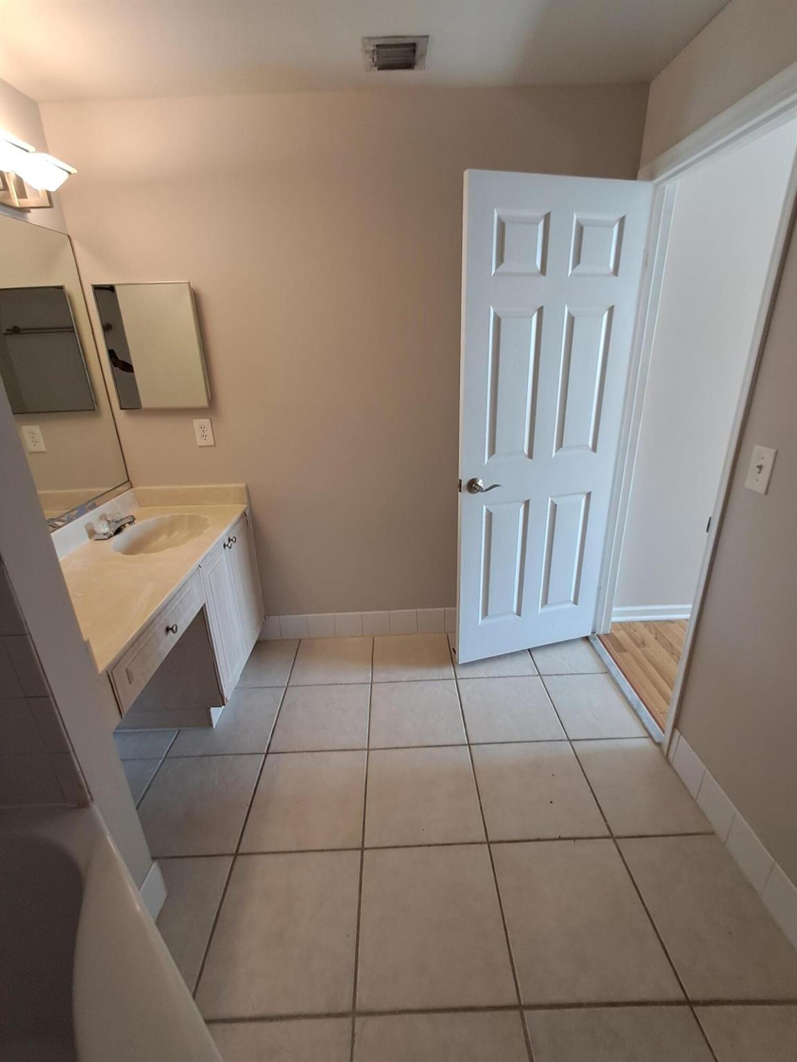 ARISSA PLACE CONDO - Residential Lease