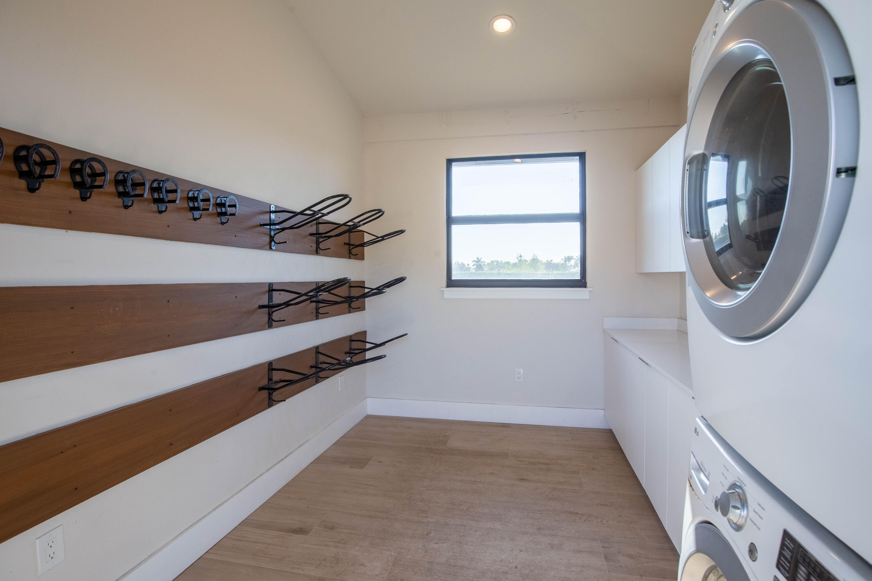 SADDLE TRAIL PARK OF WELL - Residential Lease