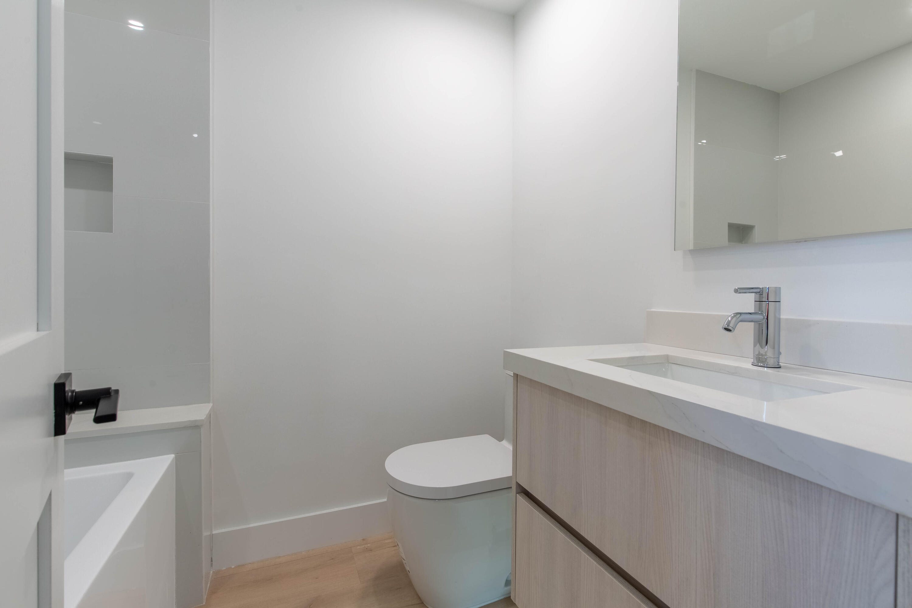 SADDLE TRAIL PARK OF WELL - Residential Lease