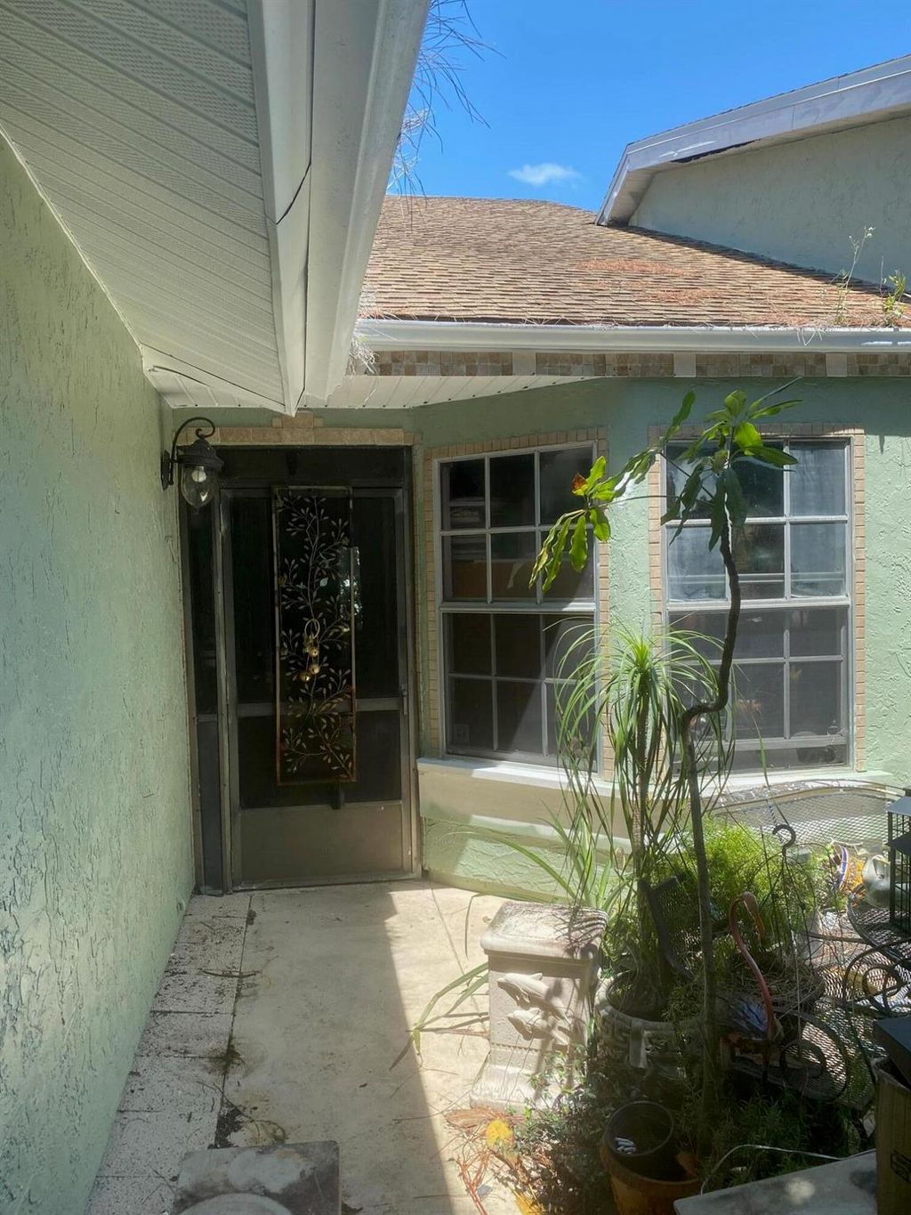 Photo of 1485 SE Rivergreen Circle #17, Port St Lucie, FL 34952 (MLS # R10906118)