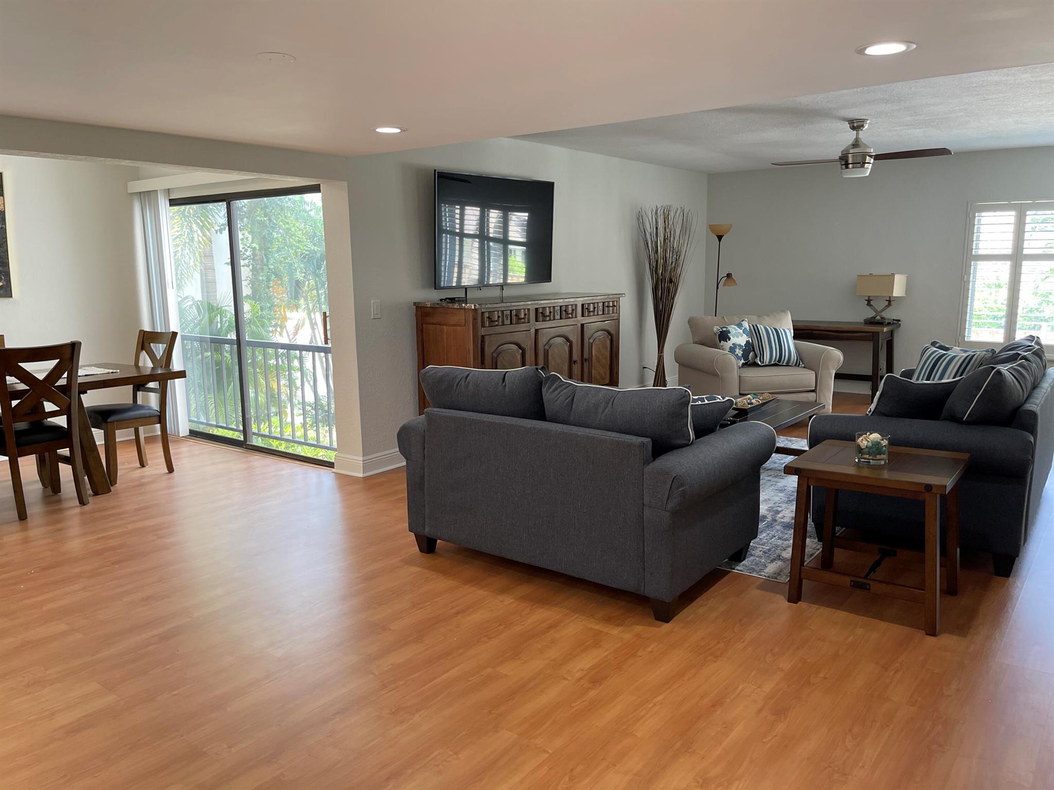 Twelve Oaks - Residential Lease