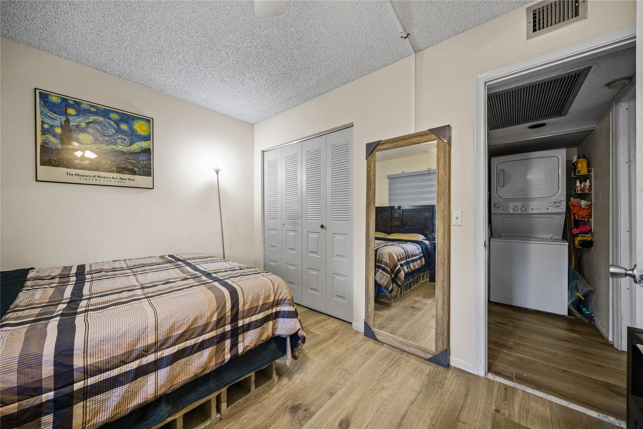 BUCKINGHAM EAST - Residential