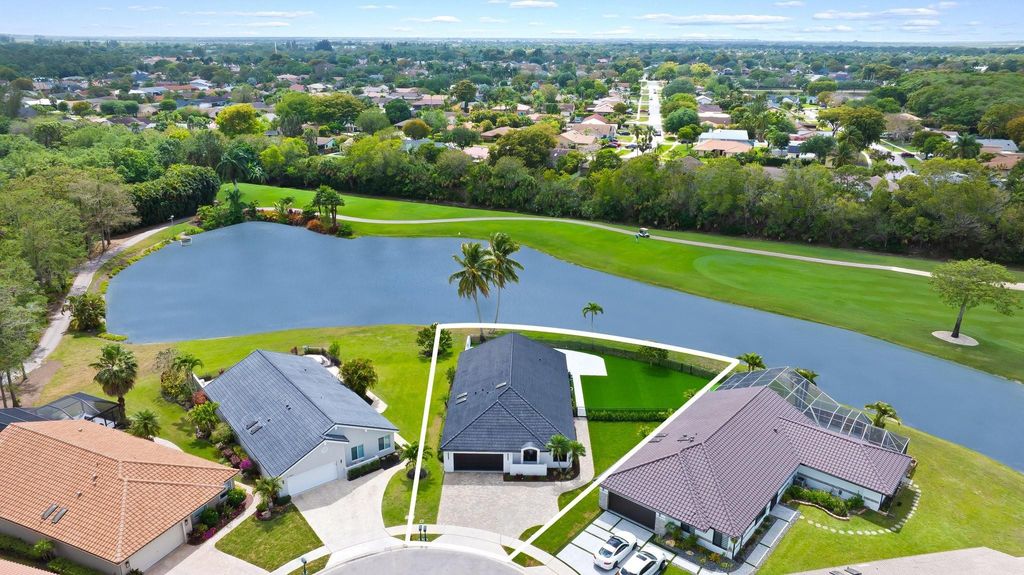 Photo of 21470 Bridge View Drive, Boca Raton, FL 33428 (MLS # F10496463)