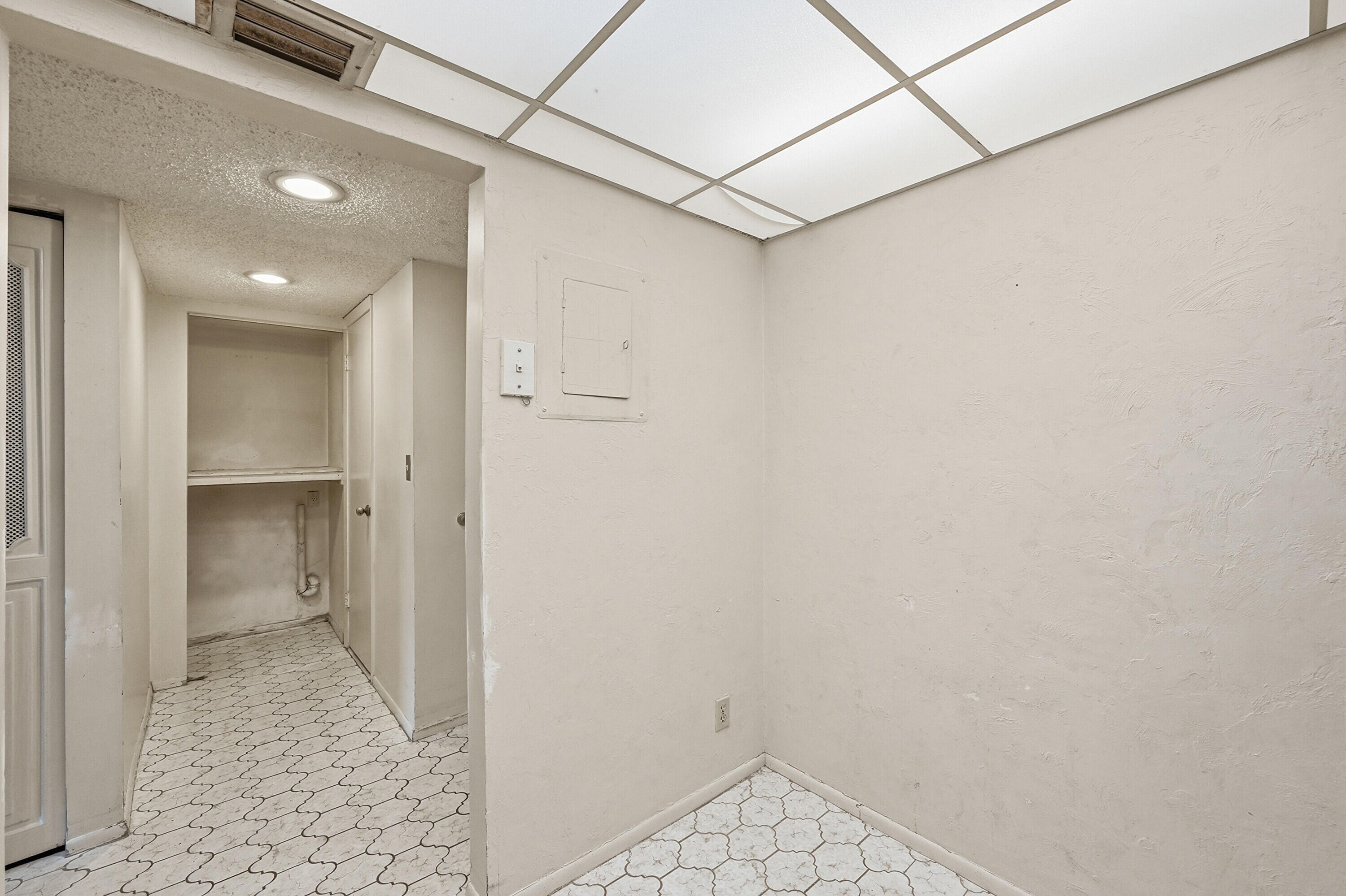 GATE TWO CONDO - Residential