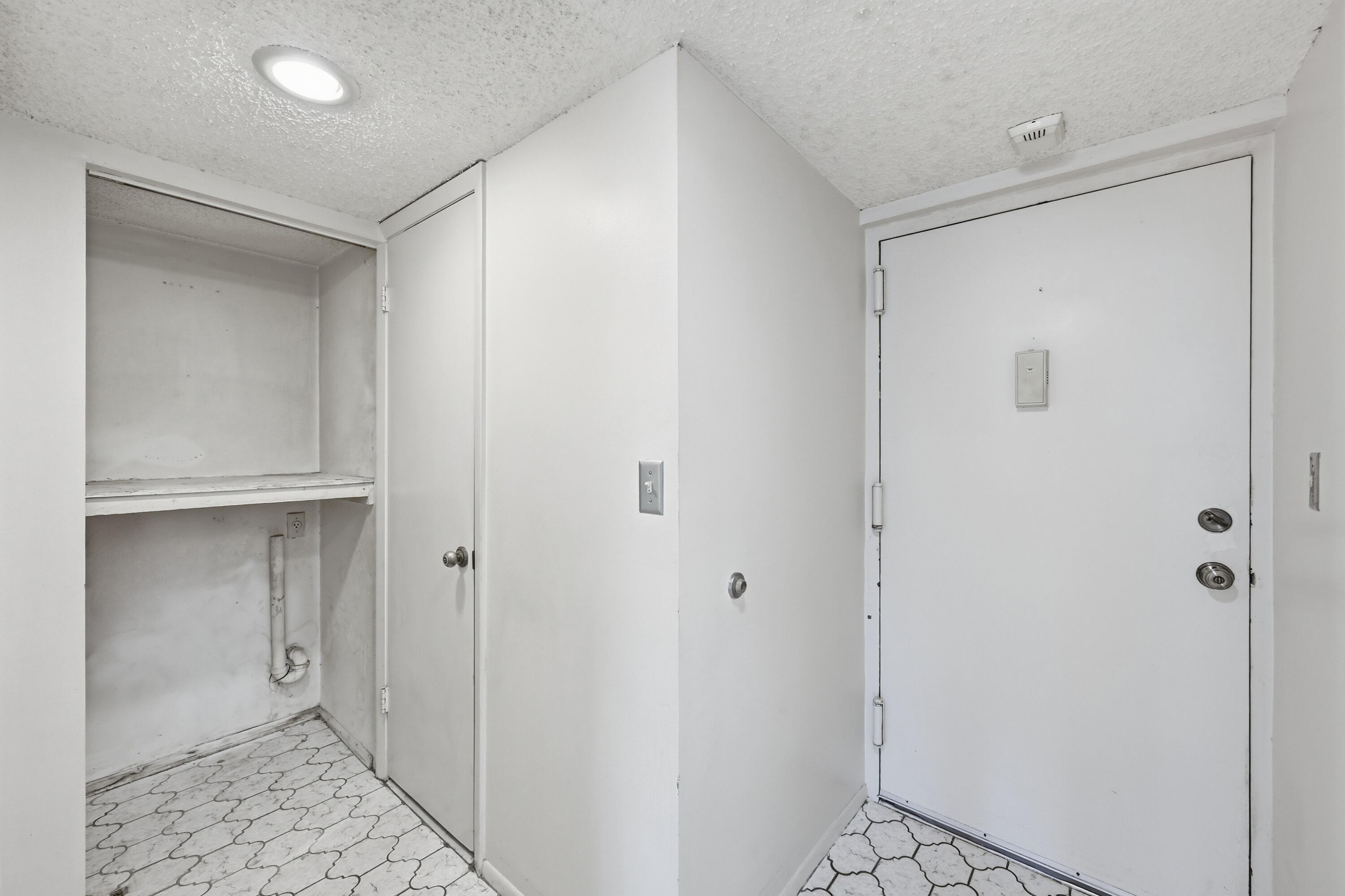 6195 Rock Island Road 210