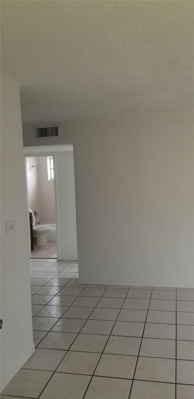 Bayshore Unit 04 - Residential Lease