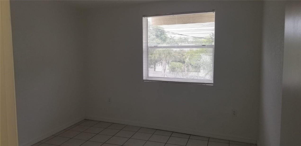 Bayshore Unit 04 - Residential Lease