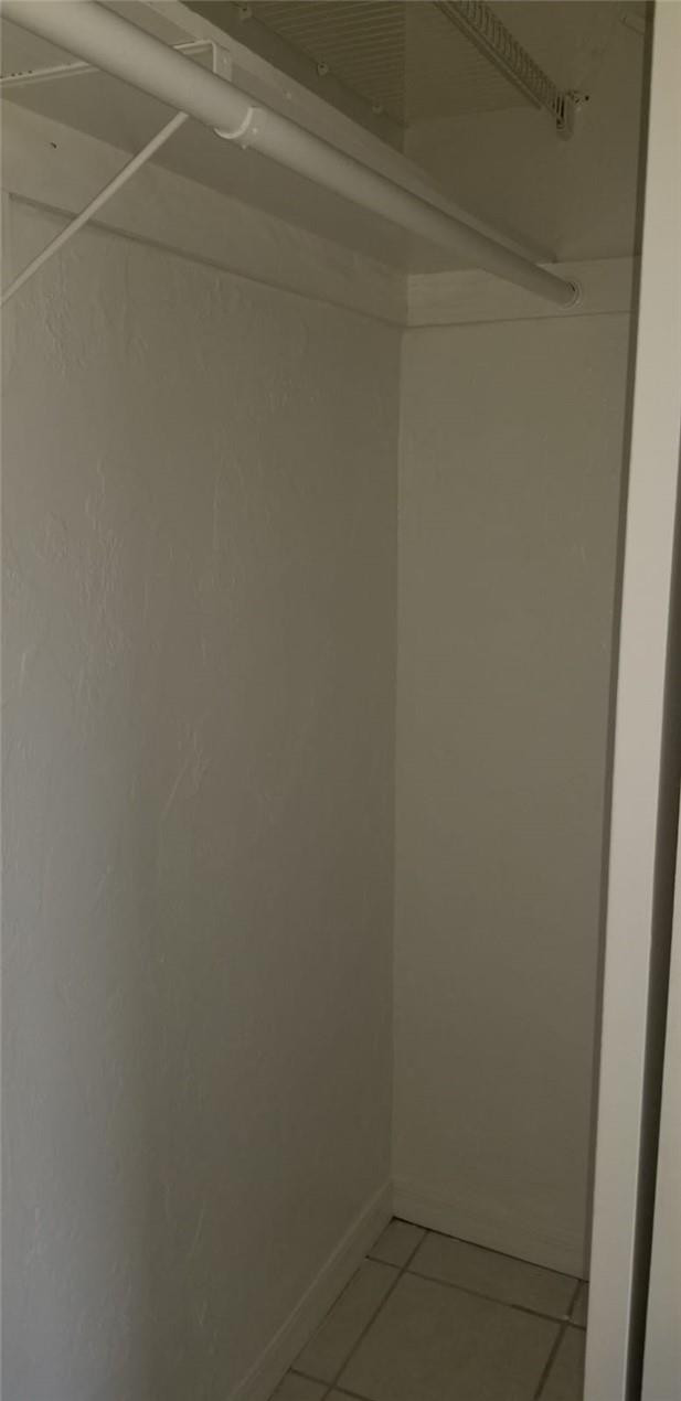 Bayshore Unit 04 - Residential Lease