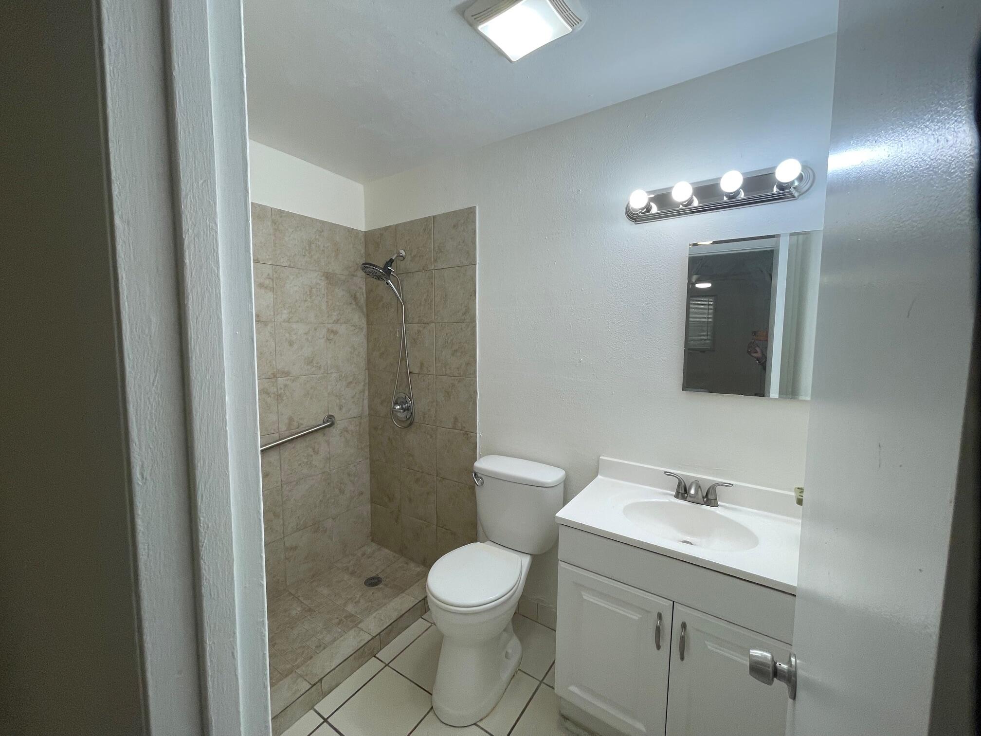 LAUDERDALE NORTH PARK SEC 3 - Residential