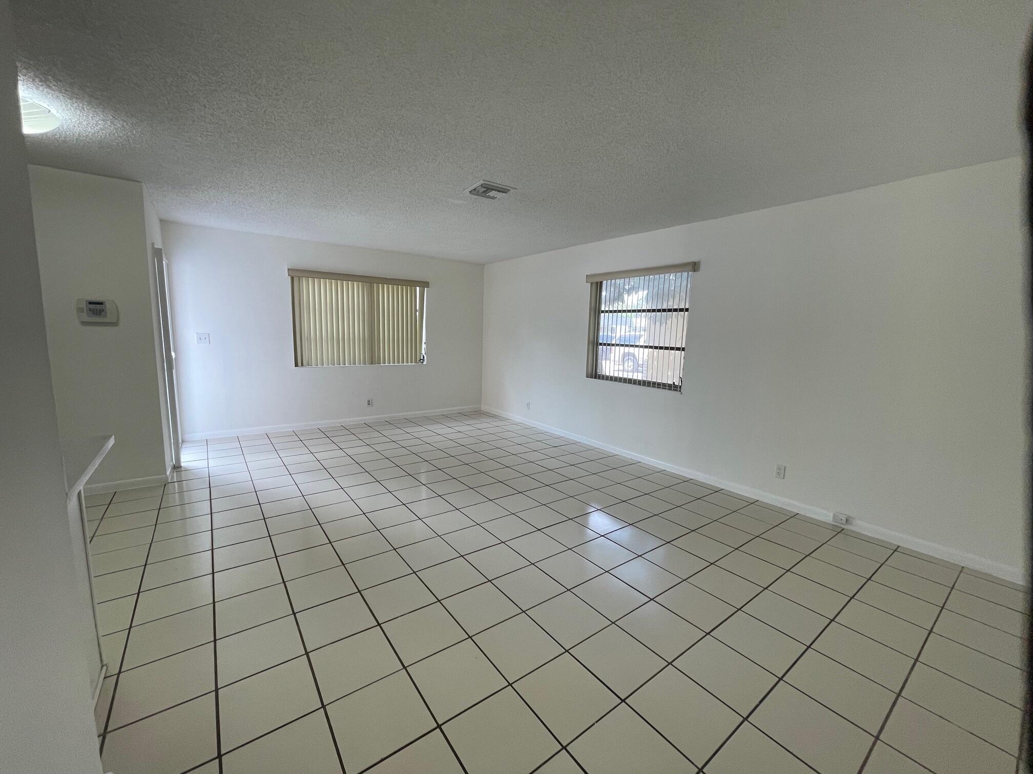 LAUDERDALE NORTH PARK SEC 3 - Residential