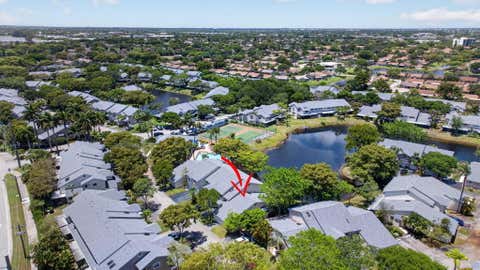 Tiny photo for 1921 Discovery Circle E, Deerfield Beach, FL 33442 (MLS # B26030464)