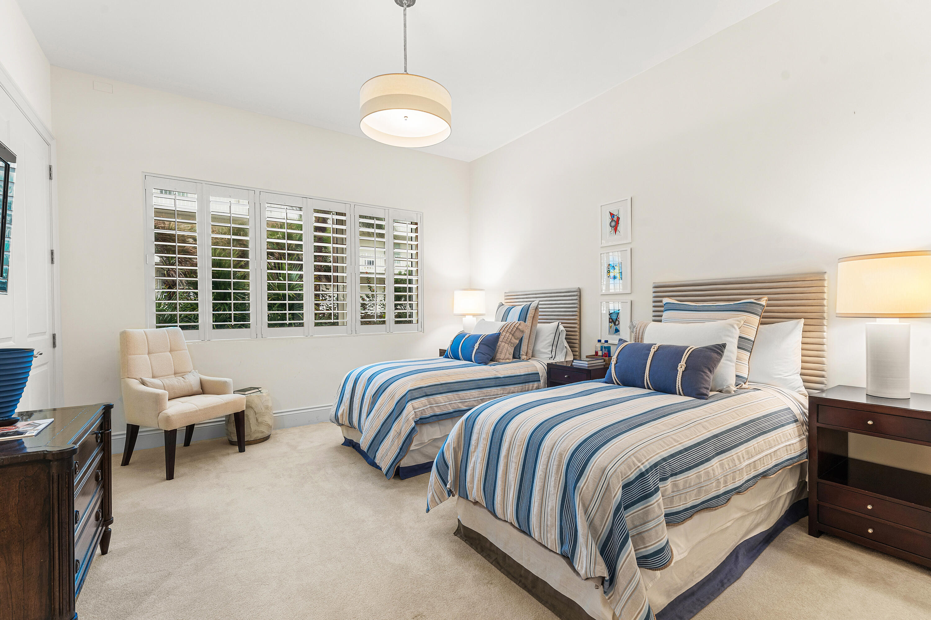 BELLARIA CONDO - Residential