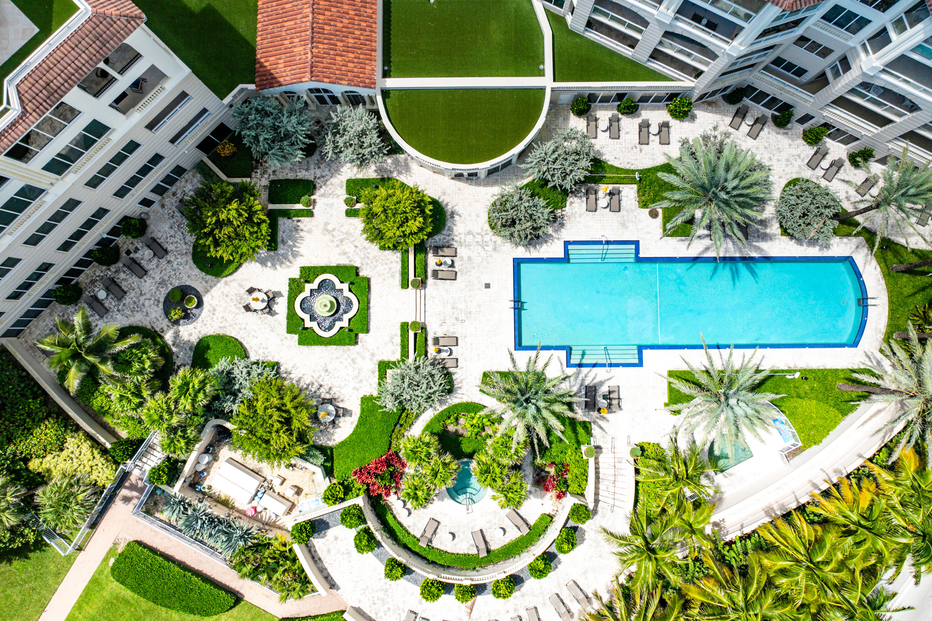 BELLARIA CONDO - Residential