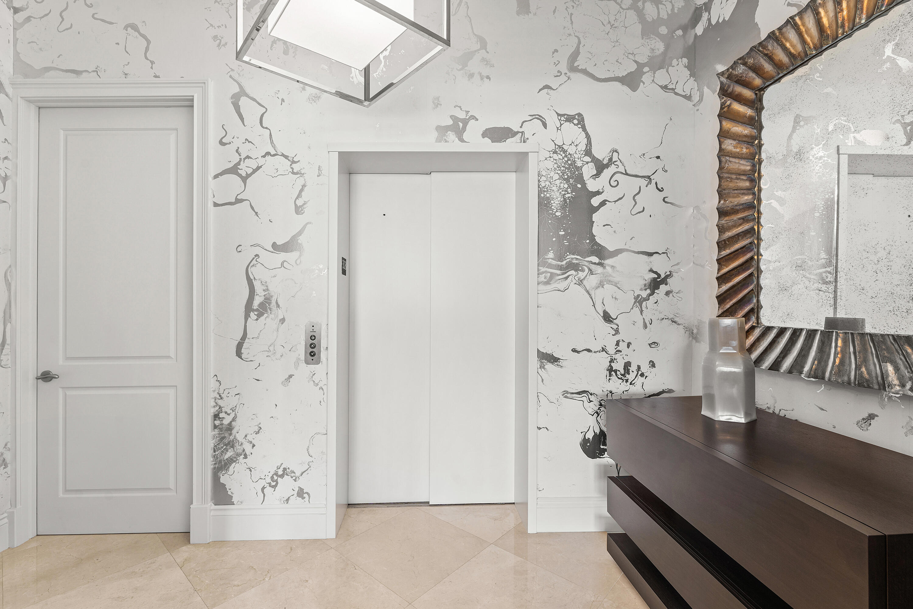 BELLARIA CONDO - Residential