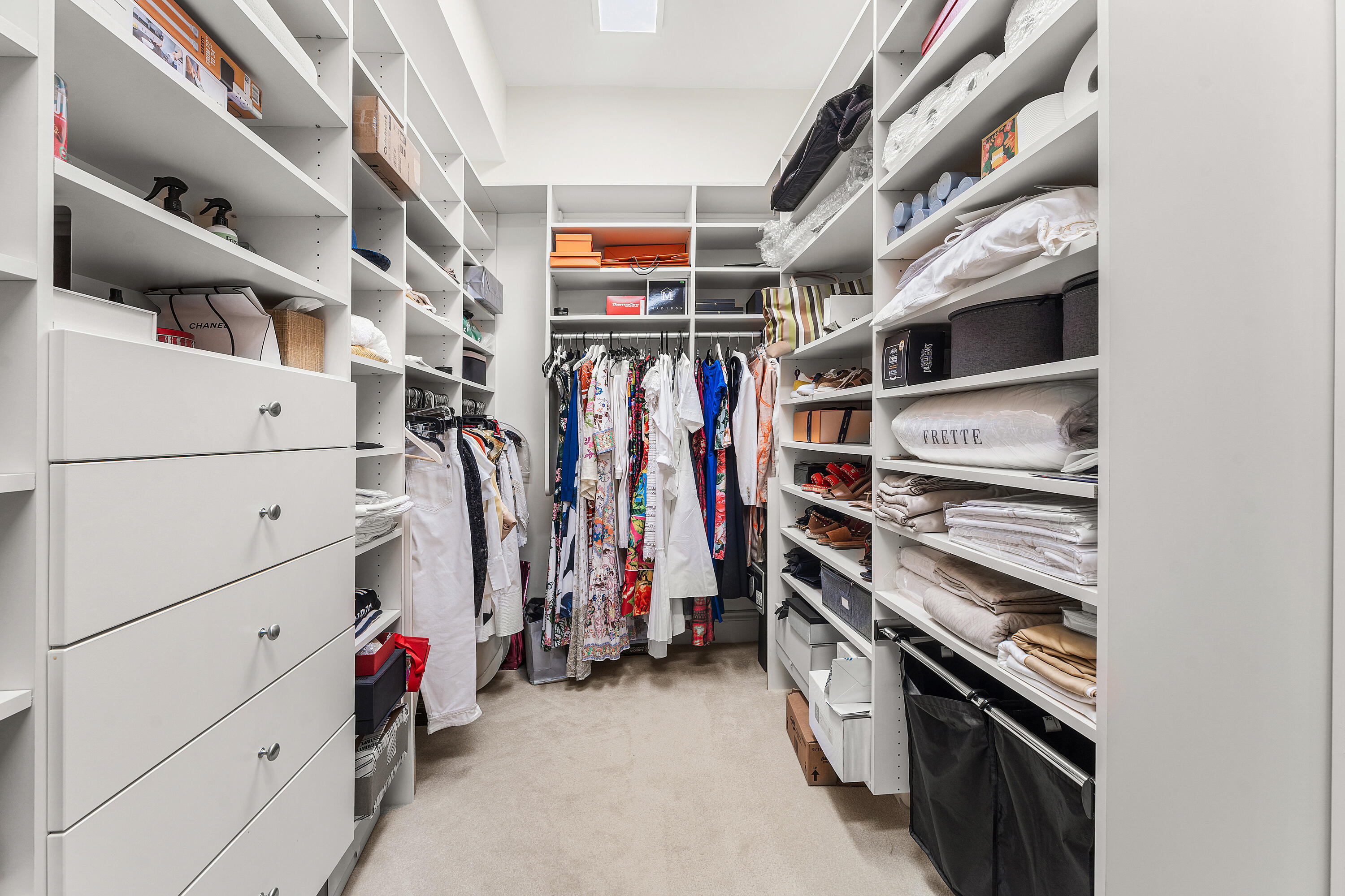 BELLARIA CONDO - Residential