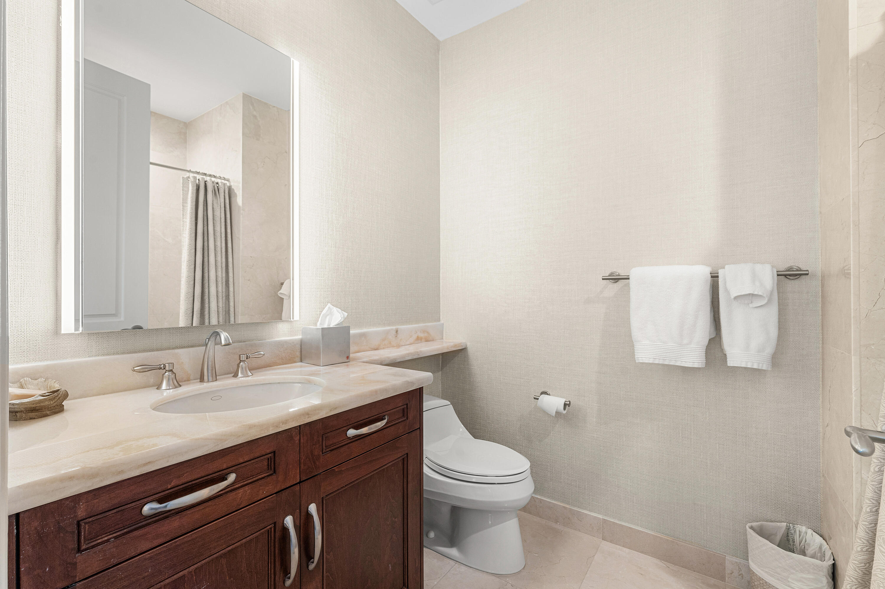 BELLARIA CONDO - Residential