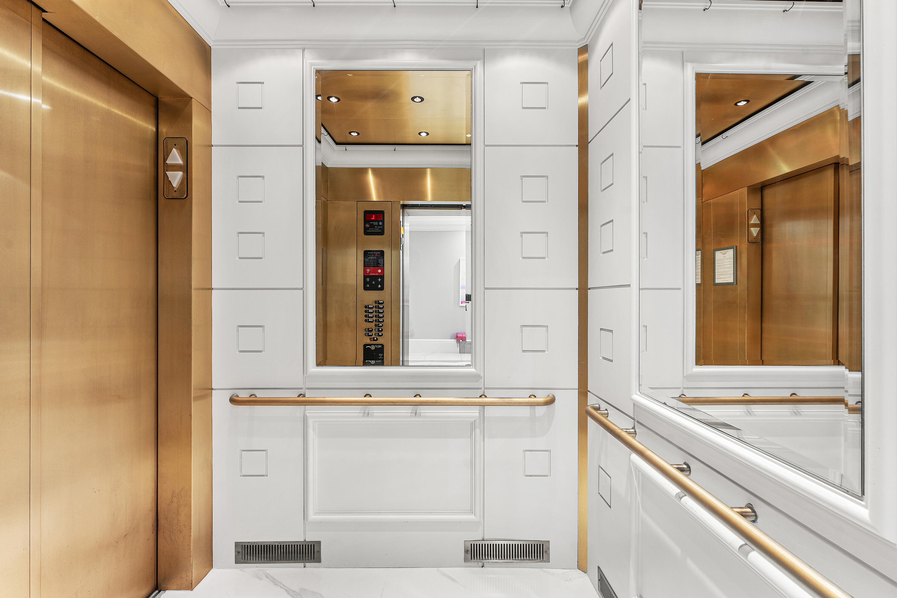 BELLARIA CONDO - Residential