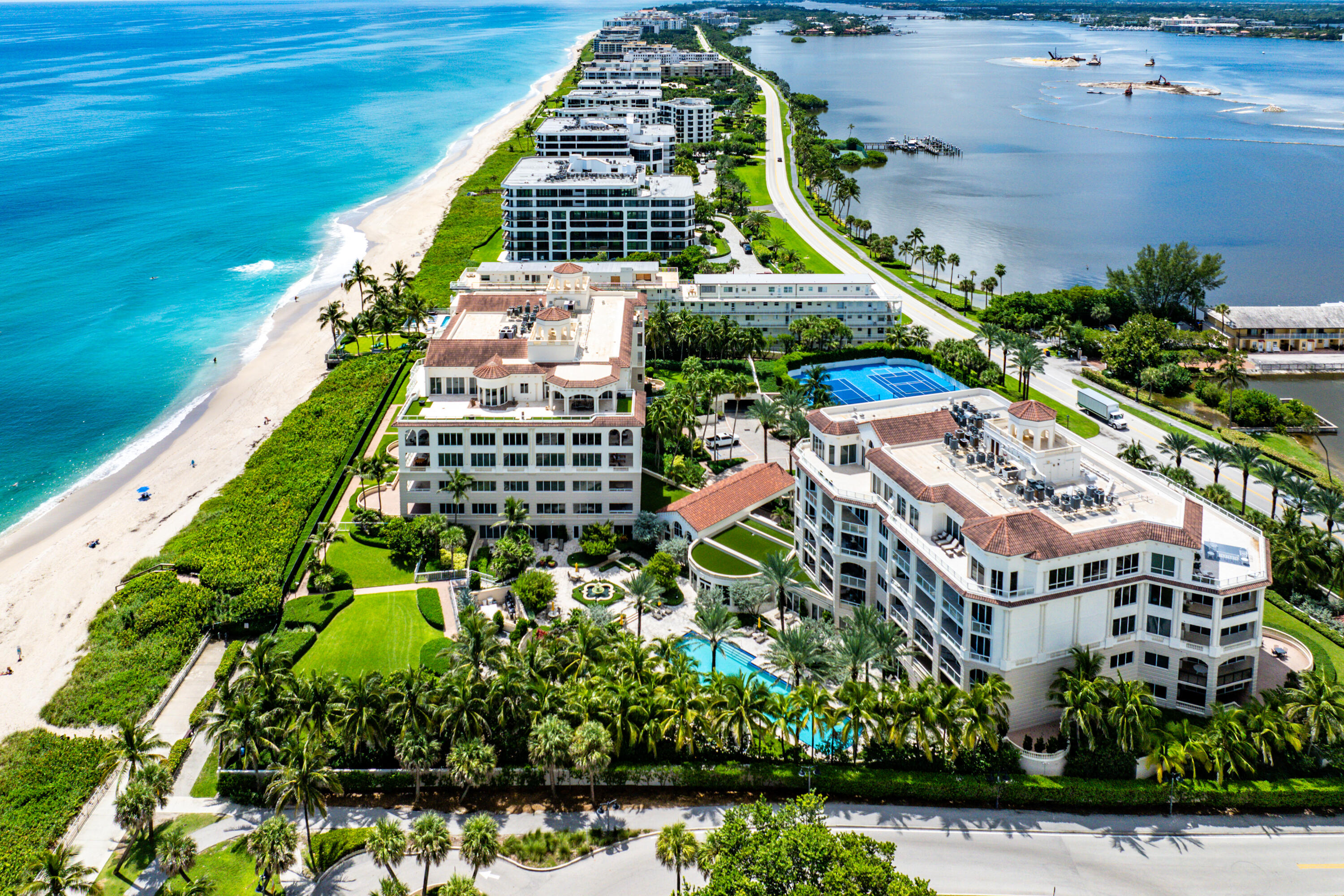 BELLARIA CONDO - Residential