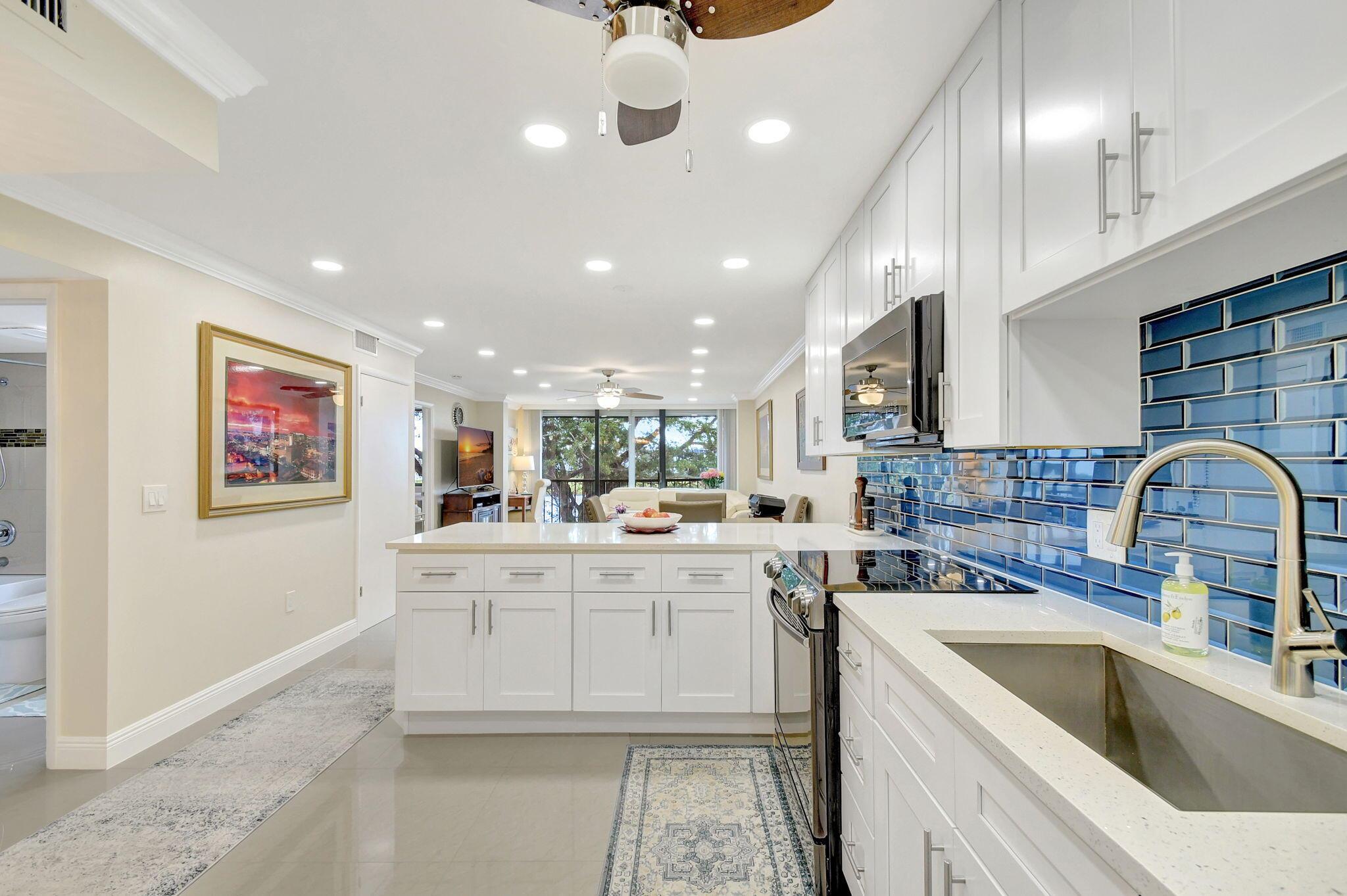 Properties 4822 Esedra Court #208