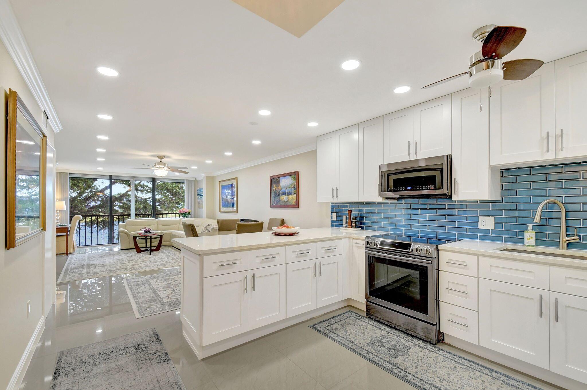 Properties 4822 Esedra Court #208
