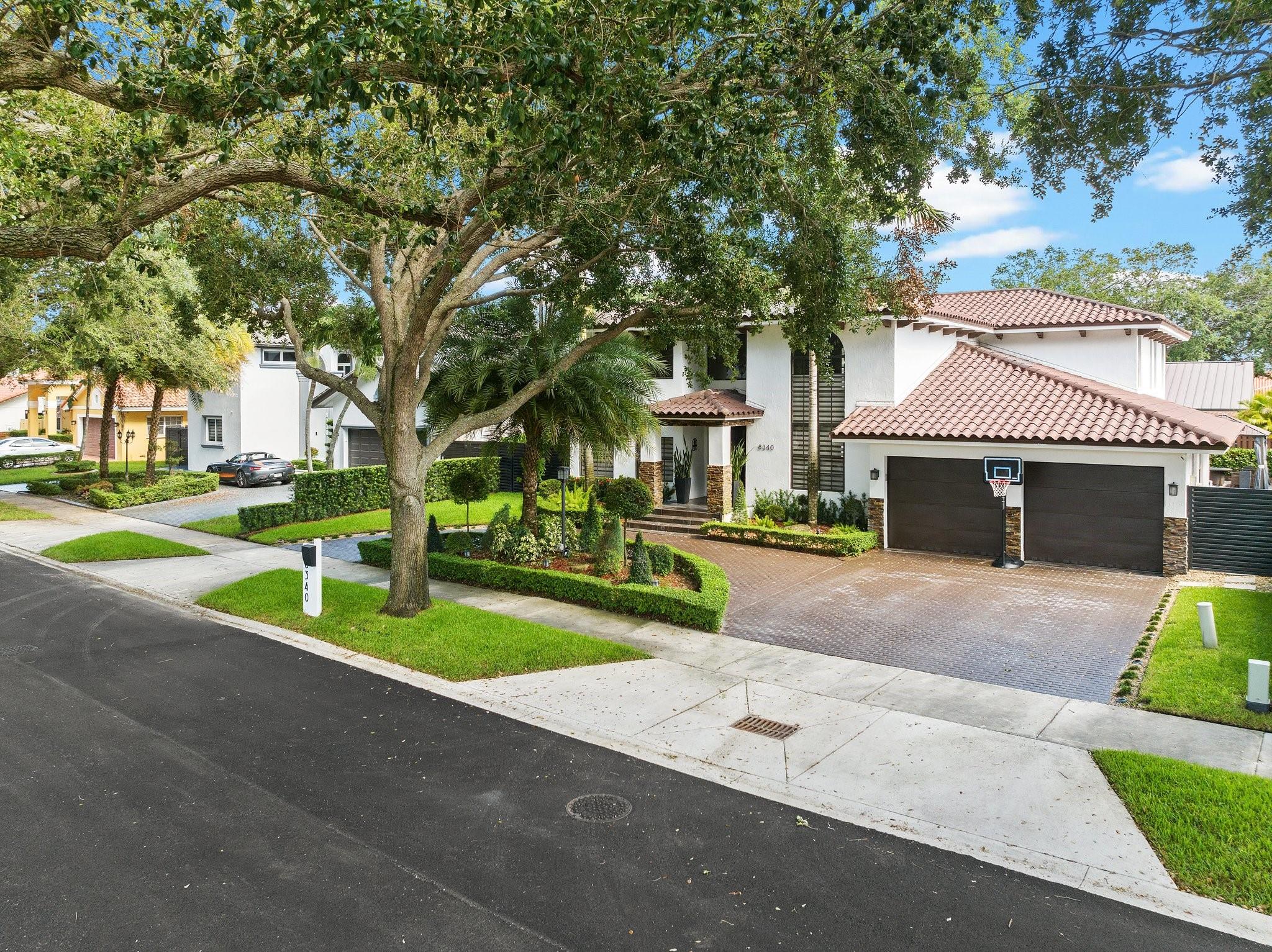 8340 NW 167th Ter