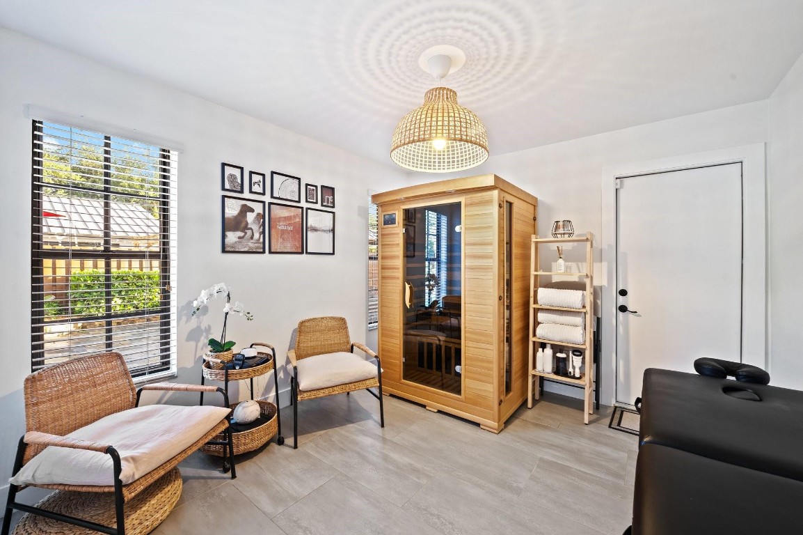 Royal Oaks Add 01 - Residential