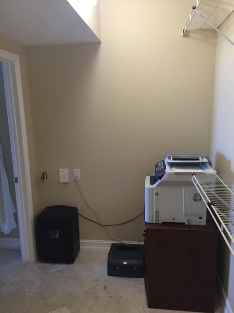 Tiny photo for 110 N Federal Highway, Fort Lauderdale, FL 33301 (MLS # B26089822)