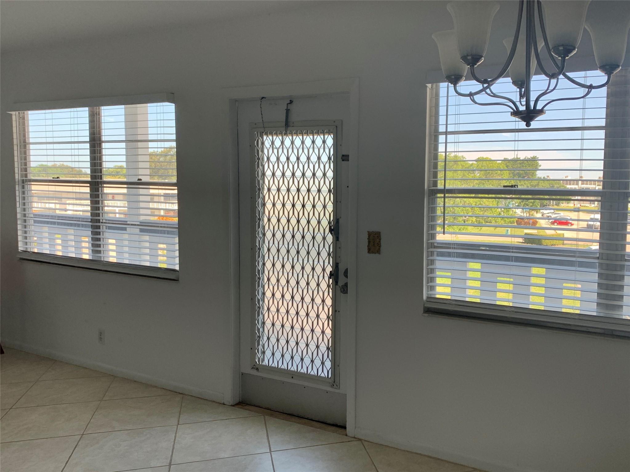 3065 Oakridge F 3065