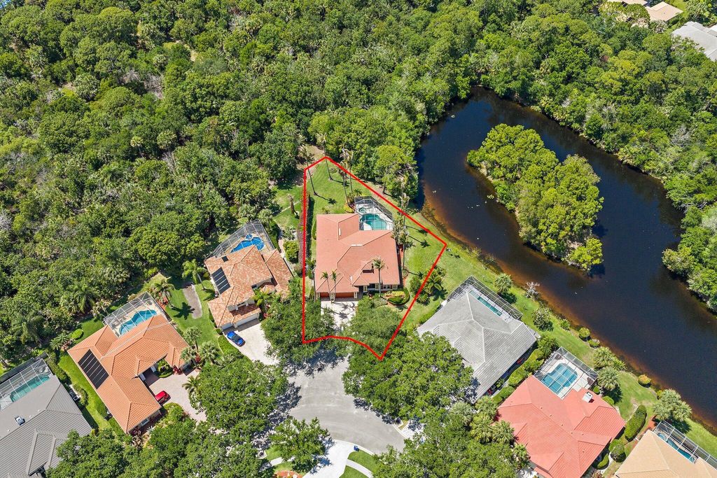 Photo of 19189 Tamara Lane, Jupiter, FL 33458 (MLS # B26022594)